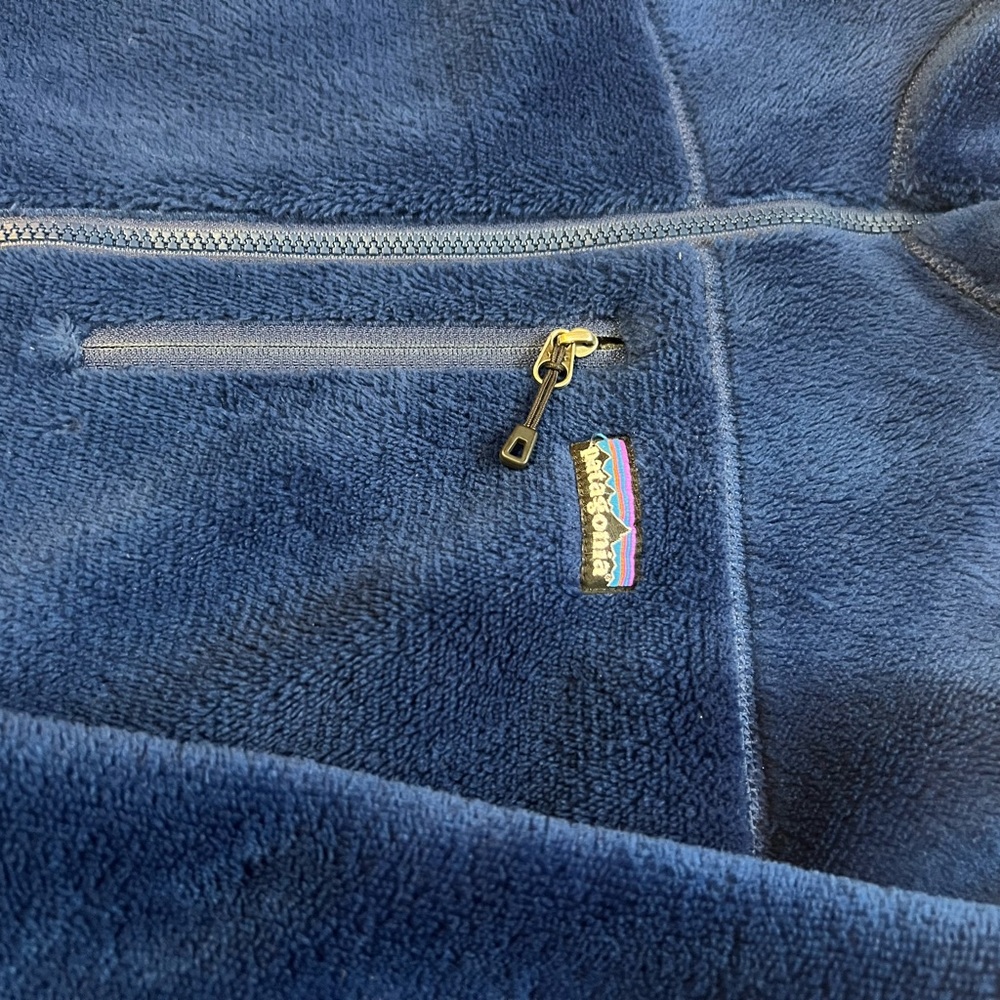 Patagonia Men’s large full-zip fleece